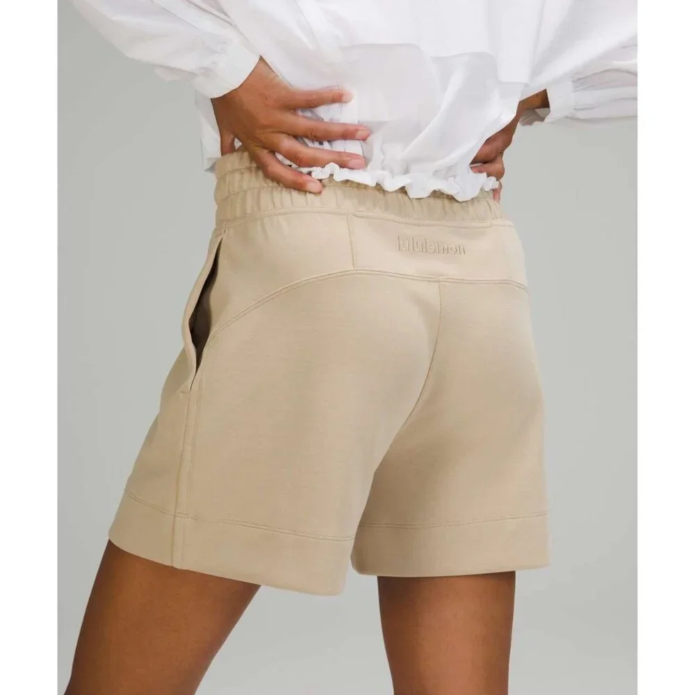 Lululemon Sz 6‎ Camel Tan Soft Ambitions High Rise Pull On Elastic Waist Shorts - Picture 2 of 7
